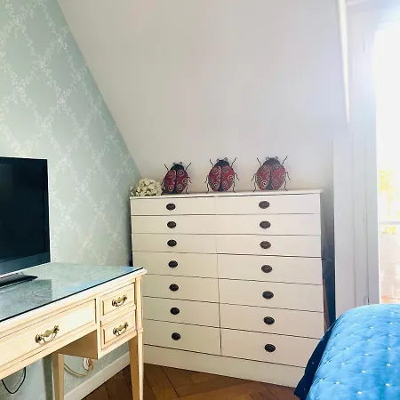 Centre Dernier Etage Vue Ascenseur Parijs