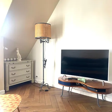 Centre Dernier Etage Vue Ascenseur Διαμέρισμα