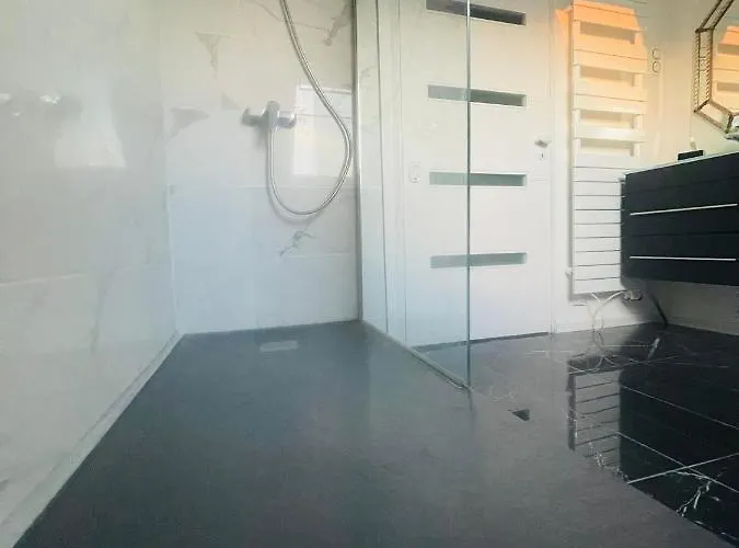 Centre Dernier Etage Vue Ascenseur Διαμέρισμα *